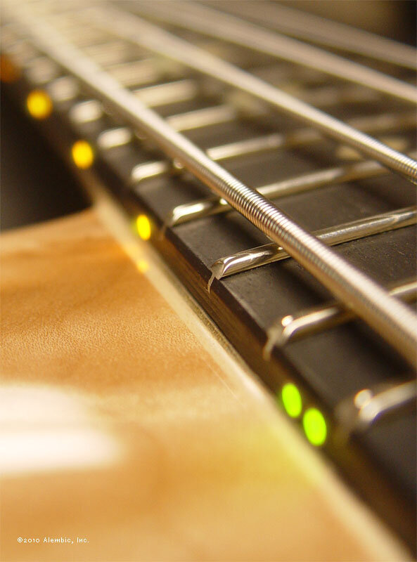 Side LEDs in amber with green