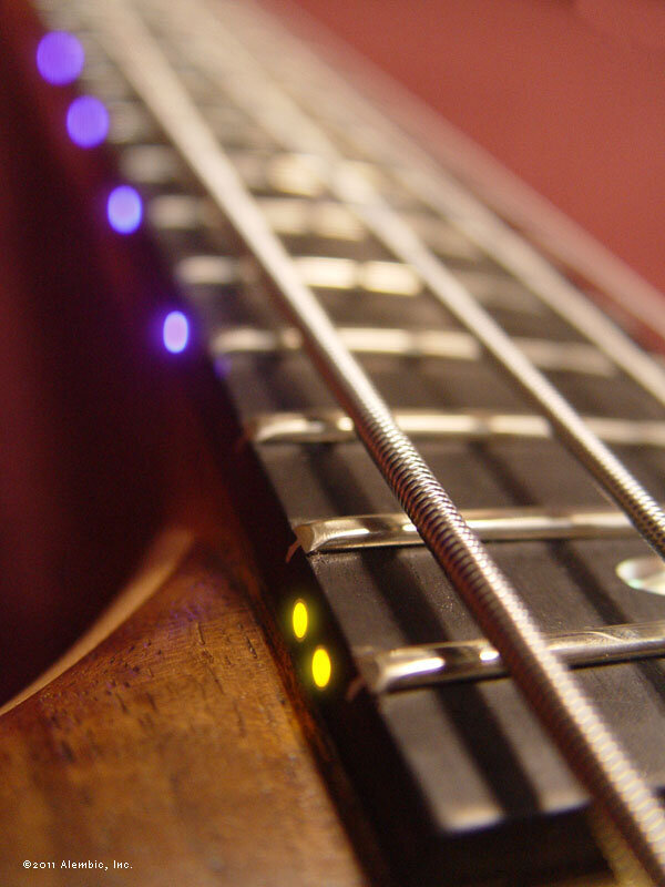 Side LEDs in violet with amber