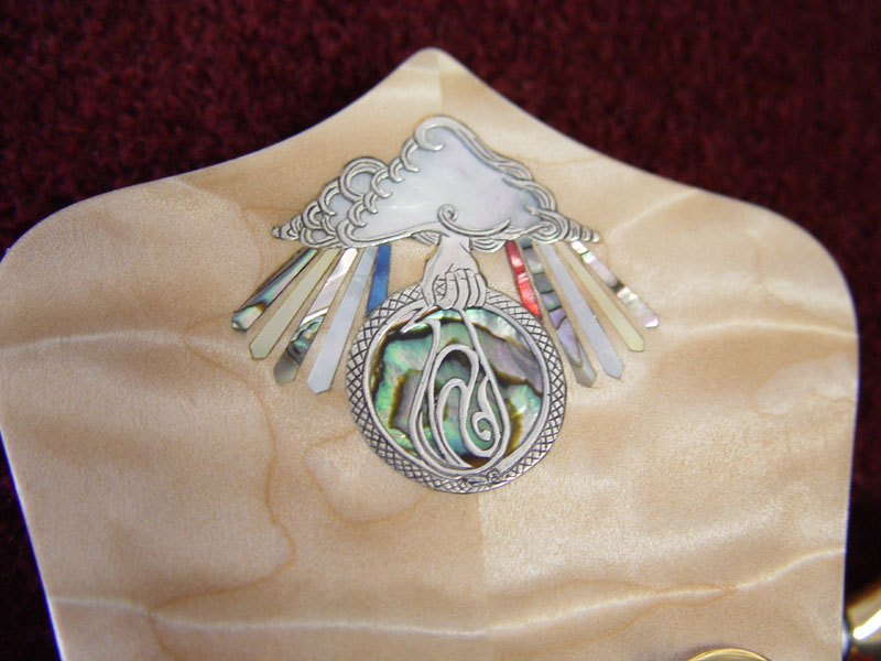 logo inlay